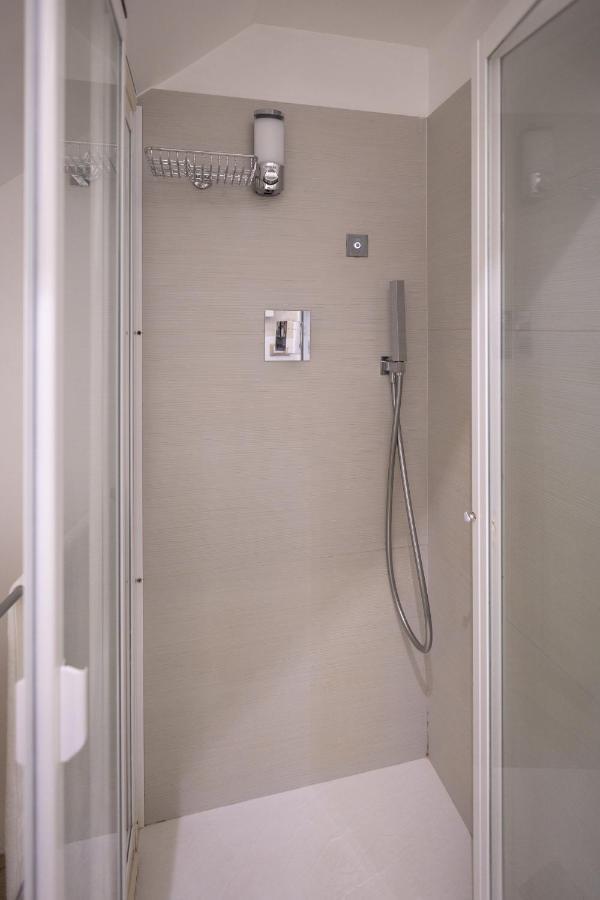 En..Suite 切法卢 外观 照片